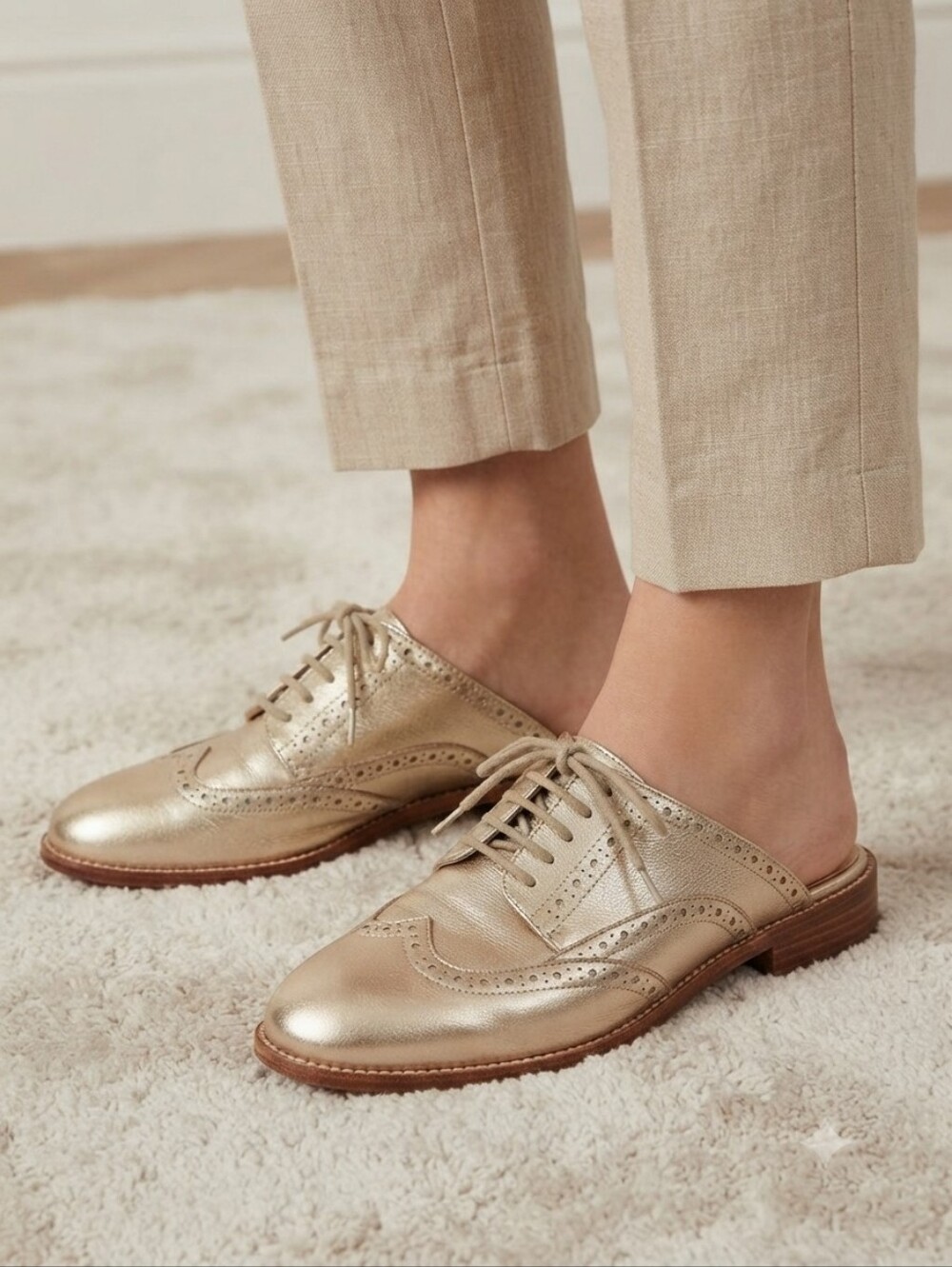Banana Republic Gold Metallic Oxford Mule Shoes Size 7M